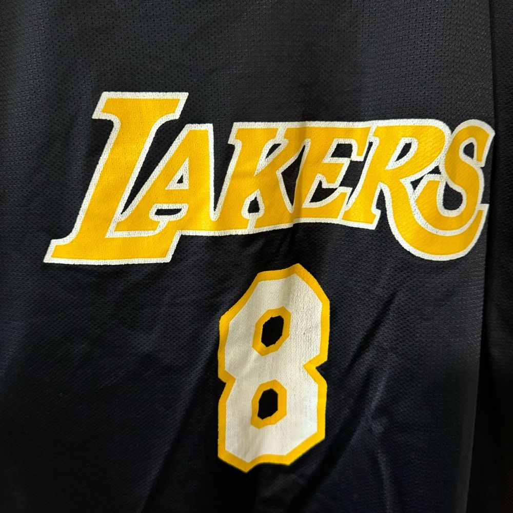 Vintage Kobe Bryant 8 Los Angeles Lakers NBA Jersey Champion Black Yellow-XL - Picture 4 of 11